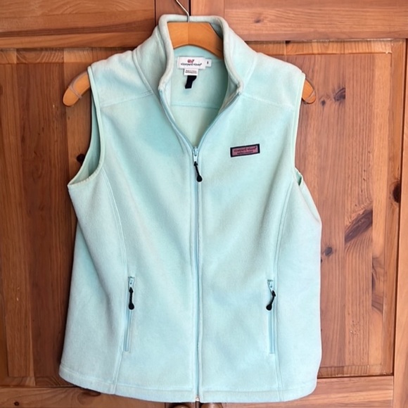 Vineyard Vines Jackets & Blazers - Vineyard Vines Westerly Fleece Vest
